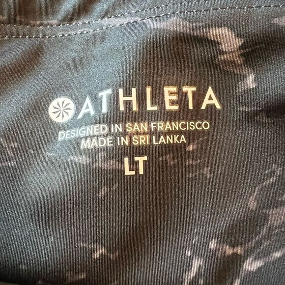 ‎Athleta printed cropped leggings. Size large tall. - Picture 4 of 12